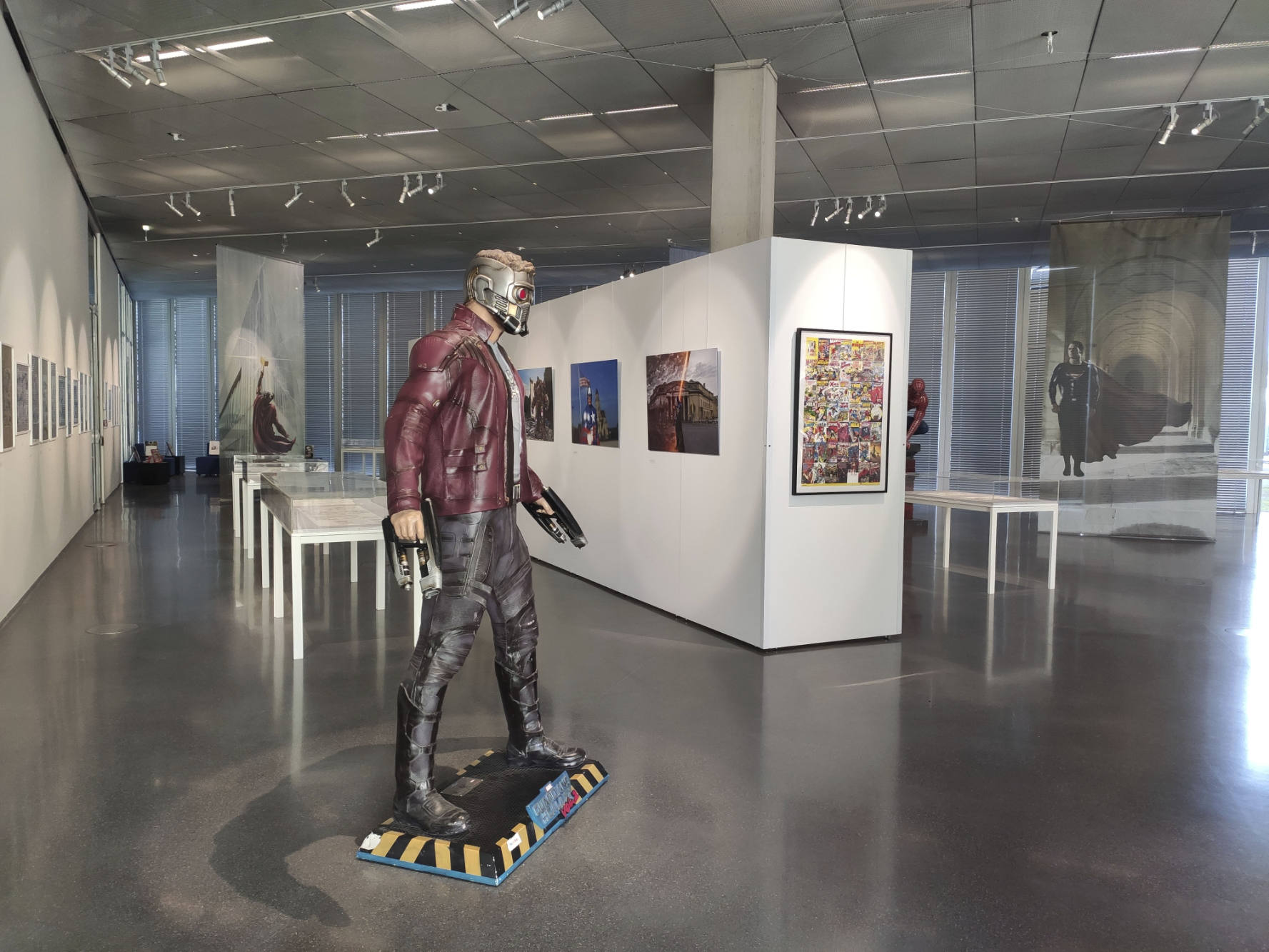 Photos de l'exposition — Les Super-Héros débarquent à Caen