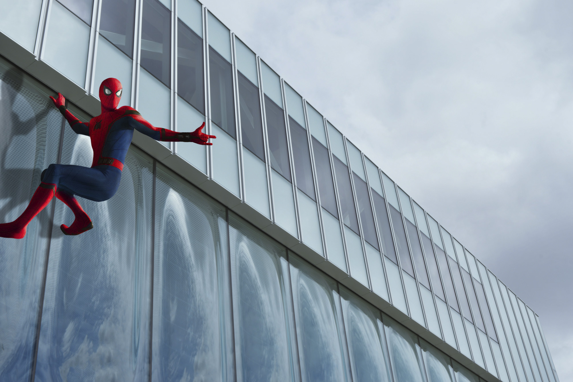 Spider-Man à Caen (Bibliothèque Tocqueville) — création art digital par Sylmi